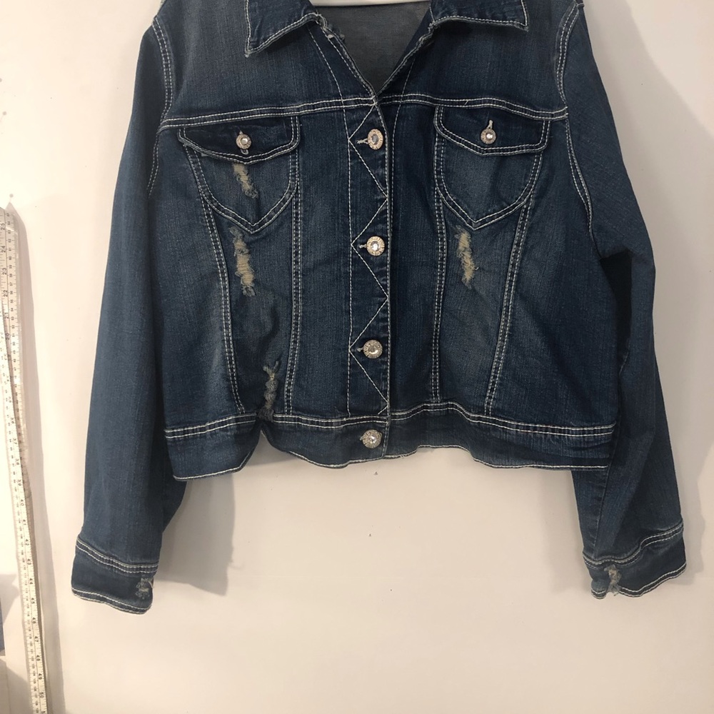 Amethyst Women’s Distressed Jean Jacket SZ 3X Cotton/Spandex with Cute Buttons